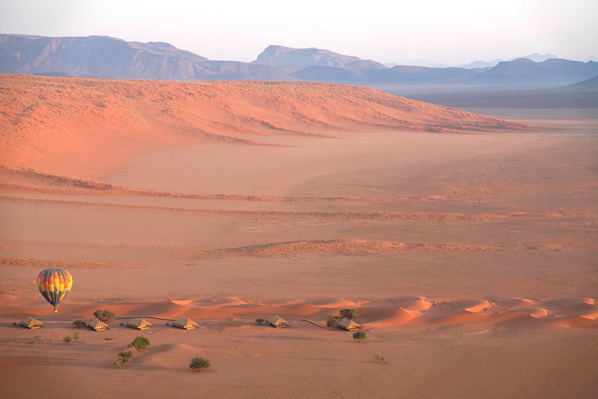 Sossusvlei sanddyner ved daggry — Namibia